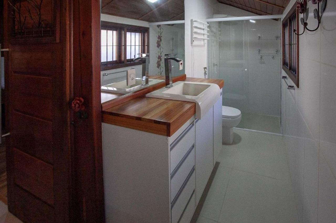 Moreira Casa Com Churrasqueira E Ar-Condicionado Убатуба Екстериор снимка