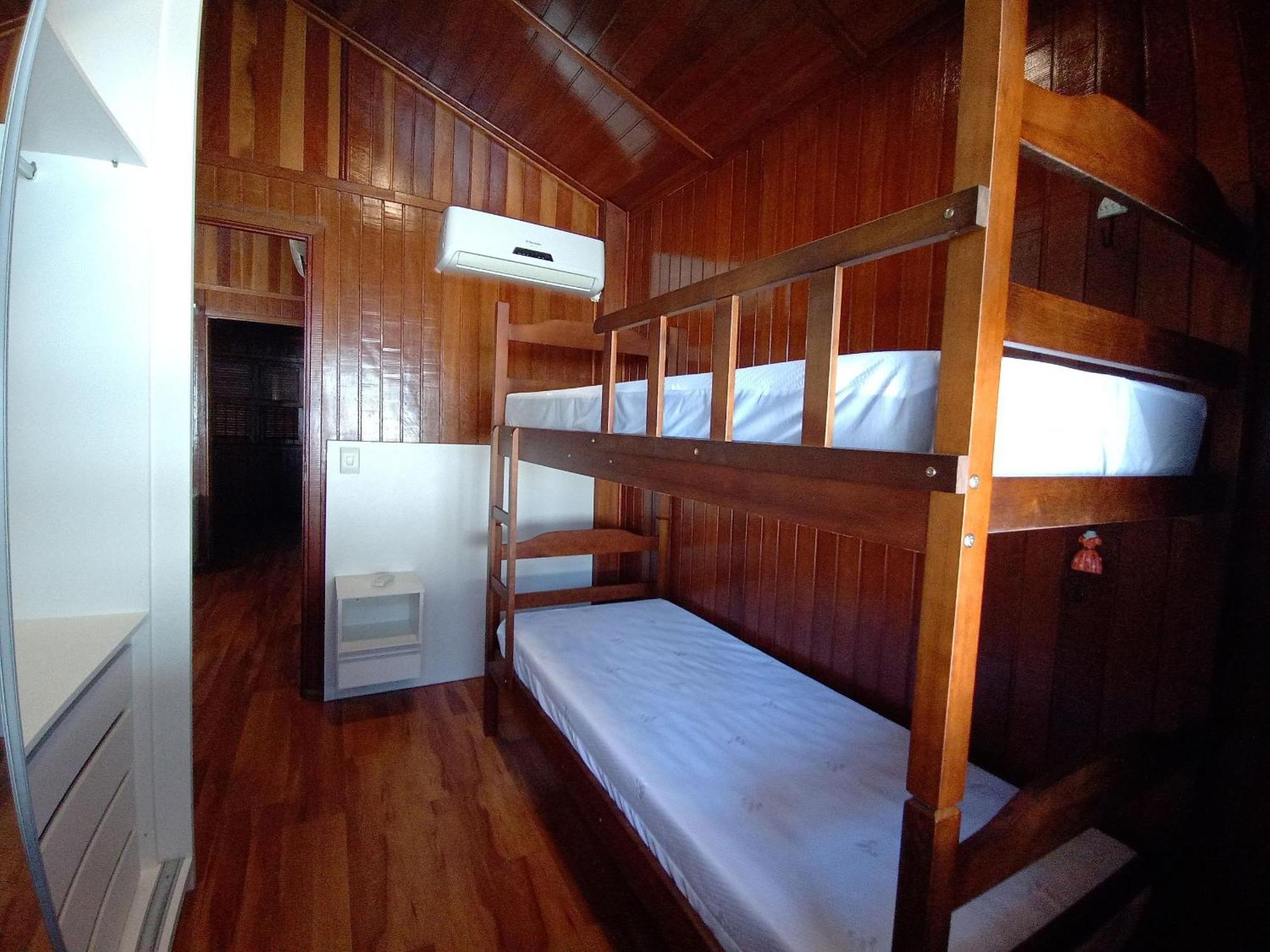 Moreira Casa Com Churrasqueira E Ar-Condicionado Убатуба Екстериор снимка